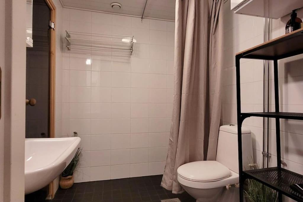 Modern Apartment With Free Parking & Sauna Ylojarvi Kültér fotó