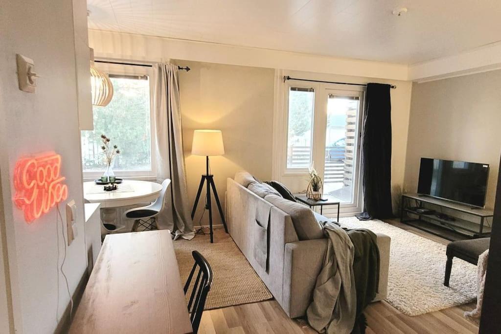 Modern Apartment With Free Parking & Sauna Ylojarvi Kültér fotó